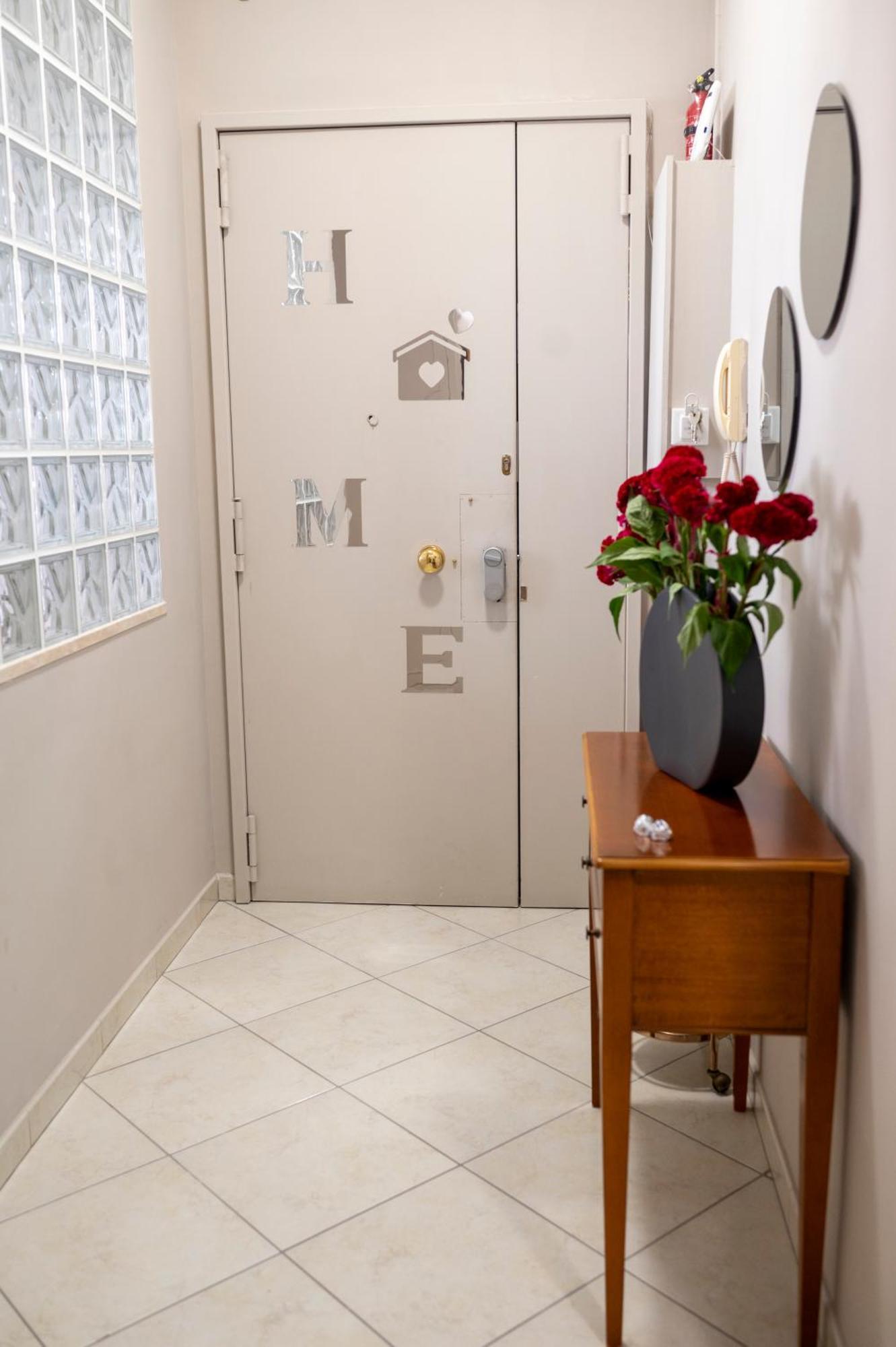 Renza House Chiaia Apartment Naples Exterior photo